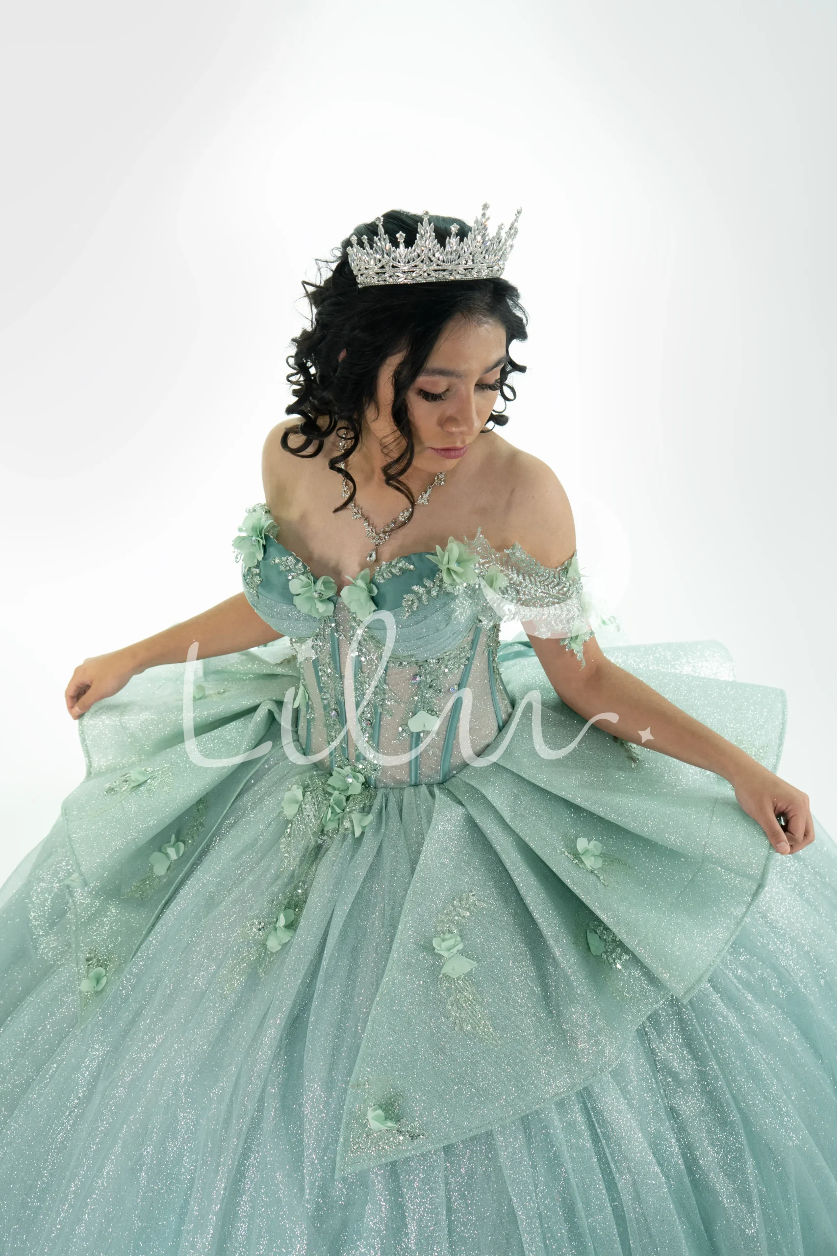Clara - Image 7